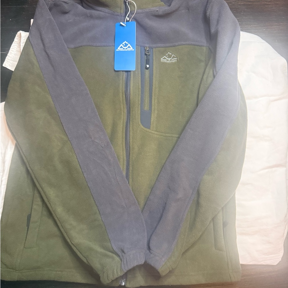 Outdoor Life Green and Gray Jacket size Medium warm soft plush casual‎ relaxed